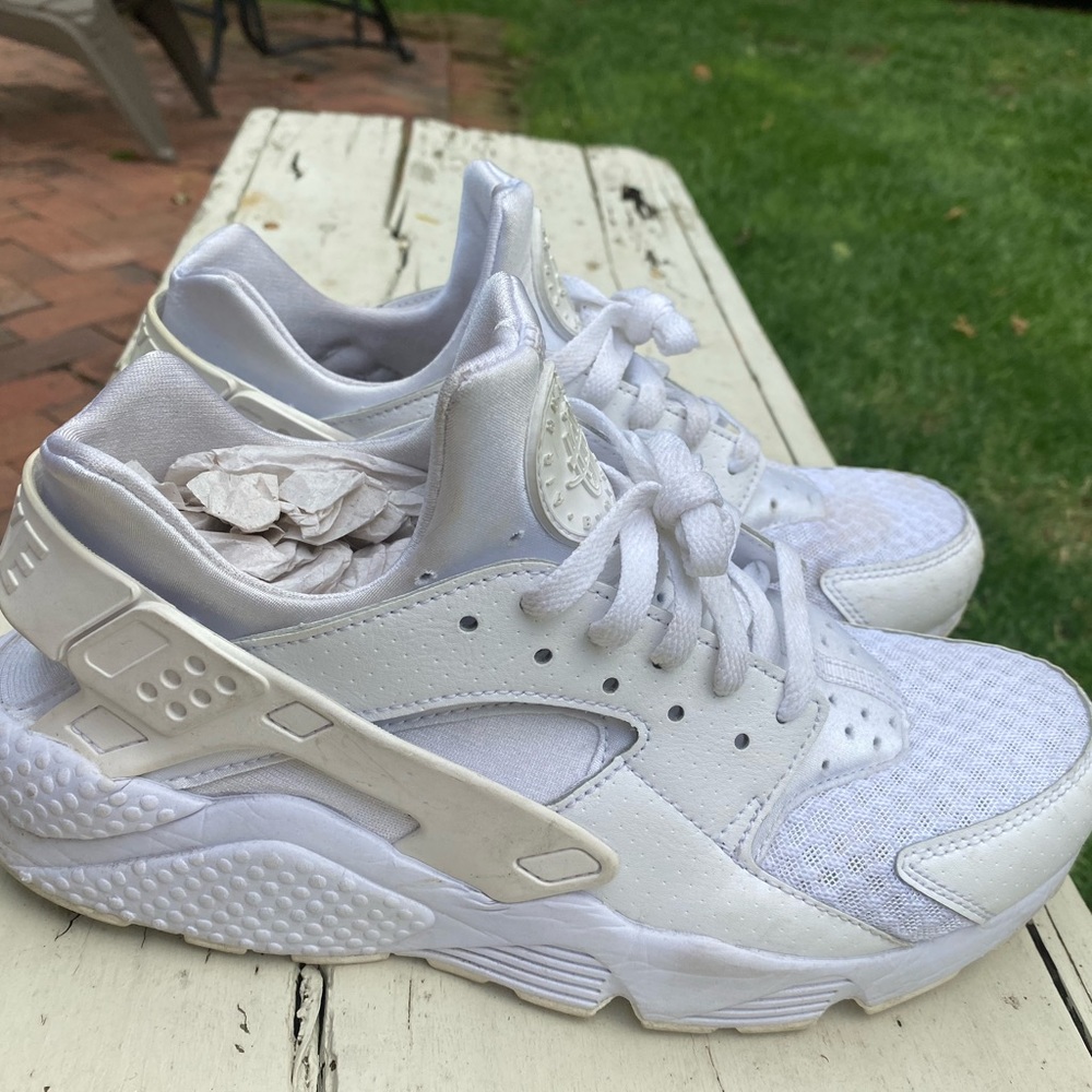 Nike men’s Air Huarache shoes